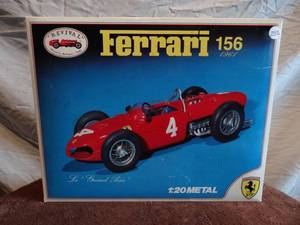 lot 292 image: LIMITED AUTOGRAPHED - FERRARI 156 1961 120 SCALE KIT BY REVIVAL LIMITED EDITION SIGNED BY PHIL HILL 5271000