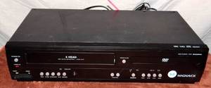 lot 312 image: Magnavox DV220MW9 DVDVCR Combo Black No Remote Tested & Functions Appear to Work