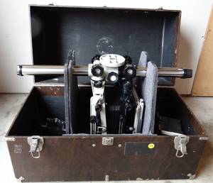 lot 316 image: Vintage Toyo Omega-View 45D 4x5 Monorail View Camera w Case