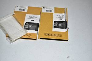 lot 8 image: Phone Glass Screen Protector