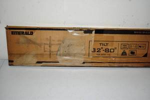lot 16 image: Emerald TV Wall Mount for sizes 32 - 80