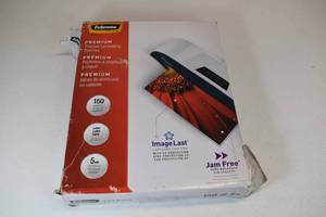lot 26 image: Fellowes Premium Thermal Laminating Pouches