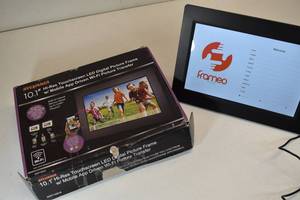 lot 32 image: Sylvania 10.1 Touchscreen Digital Photo Frame