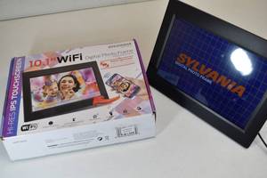 lot 33 image: Sylvania 10.1 Touchscreen Digital Photo Frame