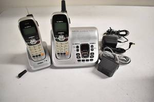 lot 112 image: Uniden Cordless Phone Set