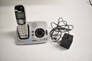 lot 113 image: Uniden Cordless Phone Dect 6.0