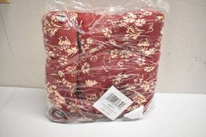 lot 95 image: Floral Damask Chair Pad 17x15 w Ties