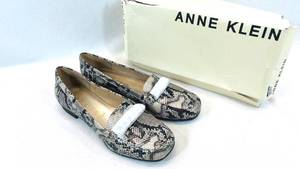 lot 168 image: Anne Klein 110M Valsity Natural Rep Low Heel Shoe