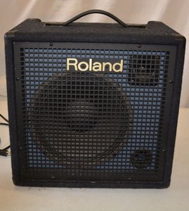 lot 13 image: Roland Keyboard Amplifier KC-300