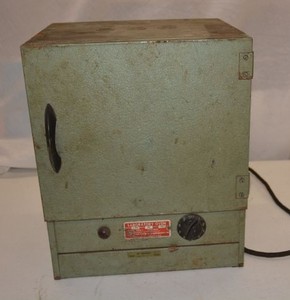 lot 140 image: Laboratory Oven LO-200C  12 x 11 x 15.5