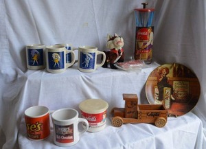 lot 77 image: Coca-Cola, Morton Salt, Hersheys, Campbells and Kelloggs Collectibles