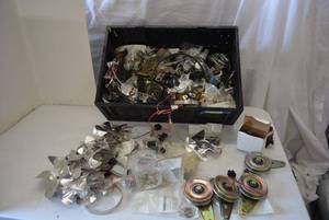 lot 86 image: Mixed Automotive parts, Idler pullies, fans mixed AC parts and much more most for older to early 2000s