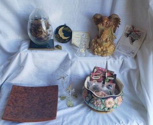 lot 509 image: Lead Crystal Lighthouse, Glass Hummingbird Sculpture, Glass Flower Bowl and More