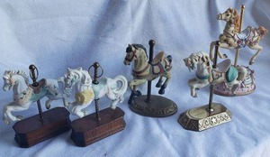 lot 235 image: Carousel Horse Figurines, see pictures (Includes County Fair Collection Horse from Heritage House)