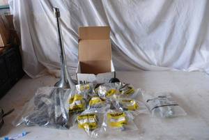 lot 271 image: Casters, Clamps and Air Horn, see Pictures
