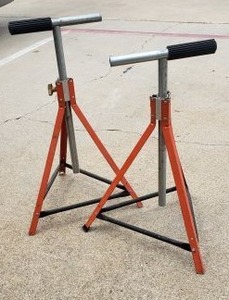 lot 284 image: Extension Tripod Stands