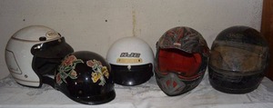 lot 251 image: 5 Used Motorcycle Helmets, Mens and Ladies