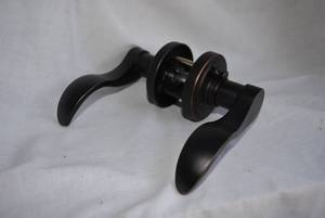 lot 185 image: Better Home Products Left-Hand Lever # 95211DBLT, Dark Bronze