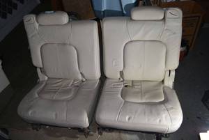 lot 372 image: 2005 Escalade 3rd Row Rear Seats, Cream Color, 2 Total