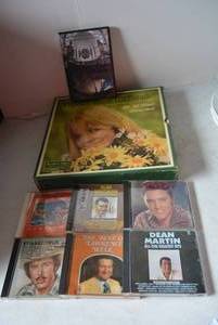 lot 433 image: Cds Hank Williams Jr., Elvis, Dean Martin and More, and Vinyl Album Set Popular Music Hit Parade, see Pictures