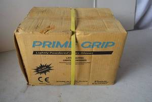 lot 435 image: Box of Powdered Latex Gloves, Size Large, 1000 Count