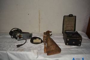 lot 378 image: Simpson Amp Reader, Antique Flint lock Shotgun Handle and Craftsman Sabre Saw