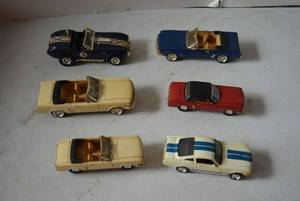 lot 410 image: Ford Mustang Model Cars, Cast metal, see pictures