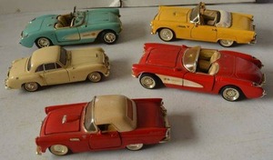 lot 411 image: Cast metal and plastic Model Cars as shown T birds