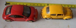 lot 414 image: Volkswagen Beetle Model Cars