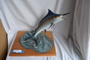 lot 449 image: Marlin Sculpture on Wooden Plaque
