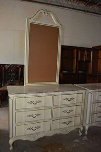 lot 491 image: American of Martinsville Mid-Century Dresser with Mirror Frame (Mirror needs replaced)(Matches Lot 492)
