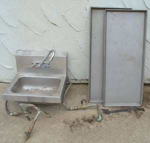 lot 508 image: Small Sink by Advance Tabco, Commercial Backing Pans, and Scrap Metal , see pictures