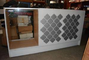 lot 428 image: Glass and Wood Display Counter, contents not included