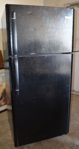 lot 498 image: Frigidaire Refrigerator-Freezer, Model FRT18L4JB3 in Black