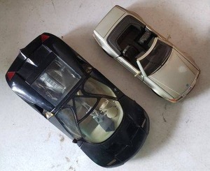 lot 405 image: Model Cars Mercedes-Benz 500SL and Ford GT90