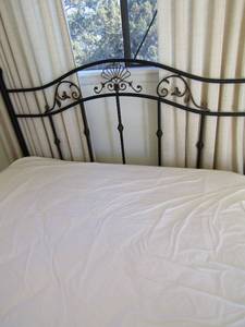lot 1 image: Crown Design Metal Headboard and frame  Full size BLACK
