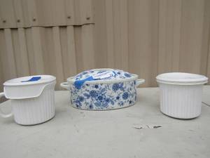 lot 72 image: Copenhagen Cook n serve China bowl with lid, Gail Styne Sutton  2 French white corning cups and lids