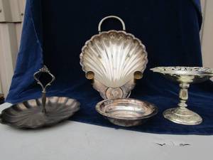 lot 100 image: Lot of silver plated items - BOWL, SHELL CANDLEHOLDER,  BON BON TRAY, PLUS