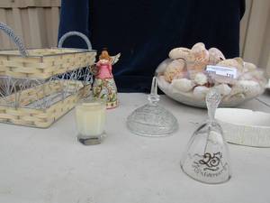 lot 110 image: Large glass bowl of sea shells, soap dish, 25th anniversary bell and metal handle basket