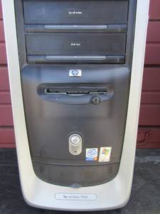 lot 140 image: HP Pavilion 7955 Computer unknown working order no plugs