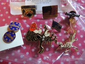 lot 177 image: 9 lapel pins- breast cancer awareness, USO, Celebrate Freedom, Road and more