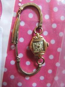 lot 178 image: Vintage LADIES MONARCH Gold Watch   MARKED  - 14k on Watch back &  12k  GOLD FLLED ON BAND