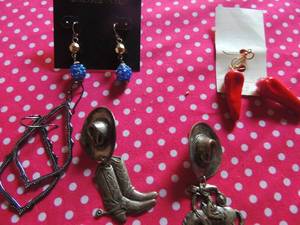 lot 194 image: 4 pair earrings-  peppers, cowboy hat, 1 large hoop and 1 Chelsea NY