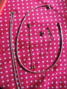 lot 165 image: 16 Italian silver necklace 16 gms TW and 3 charms