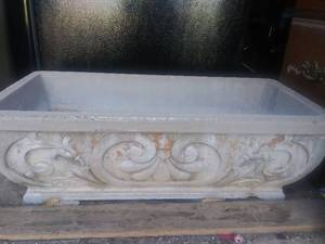 lot 151 image: Heavy Decorative cement planter approx. 29 x 14 x 9