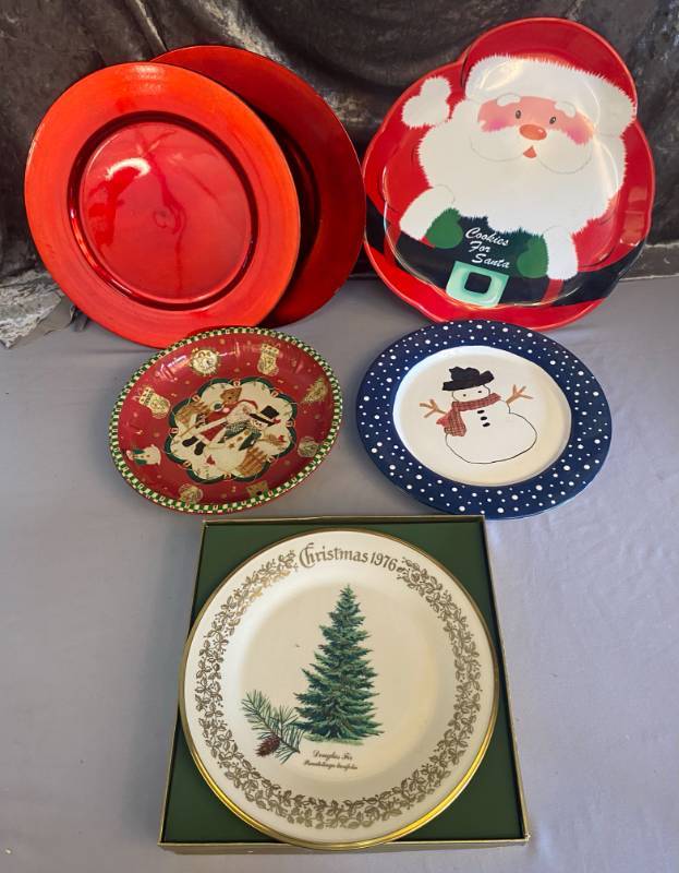lot 146 image: Lenox Commermative Christmas Plate and Misc other Plates