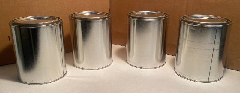lot 178 image: Metal Cans with Lids 1 qt (4 cans total)