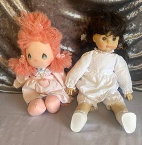 lot 169 image: Precious Moments Doll and Misc Doll
