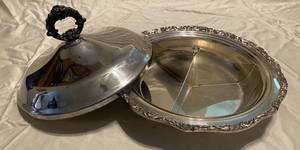 lot 114 image: Silverplated doeuvres Serving Plate