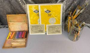 lot 145 image: Box of Excello Squares by American Crayon Company and Art Supplies